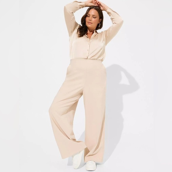 torrid Pants - TORRID Pull-On Wide Leg Studio Refined Crepe Creme High-Rise Pants